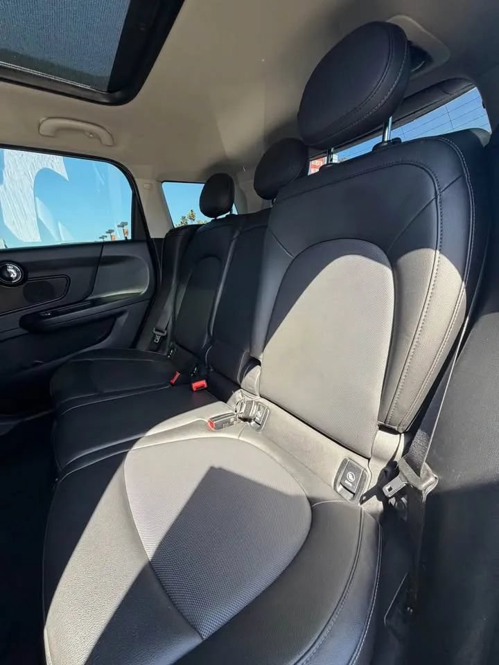 Used 2019 MINI Cooper Countryman FWD image 7