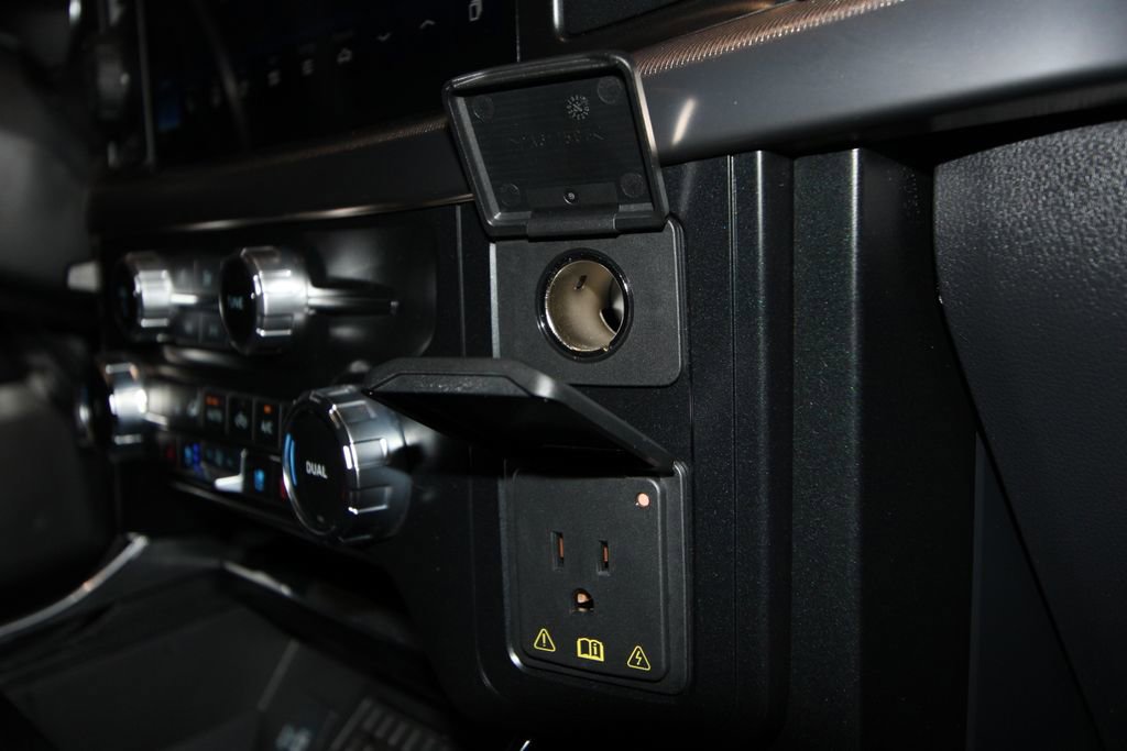 Used 2023 Ford F150 Raptor image 33