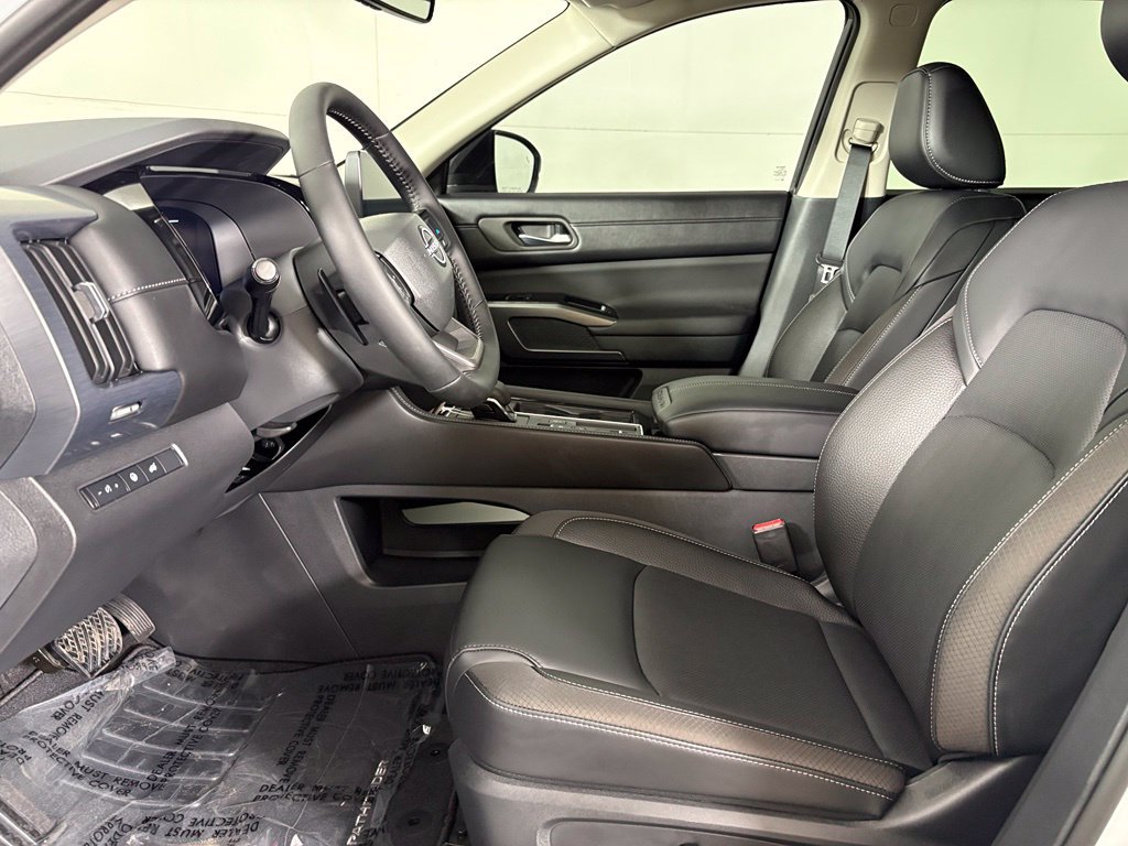 New 2026 Nissan Pathfinder SL FWD image 21