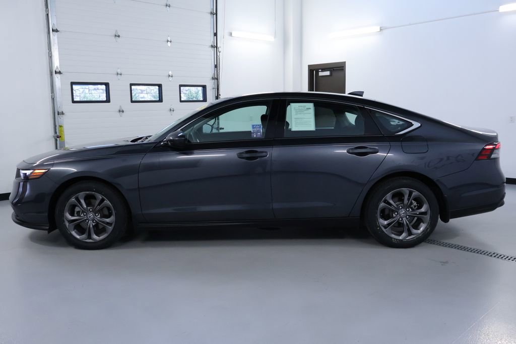 Used 2024 Honda Accord EX image 4