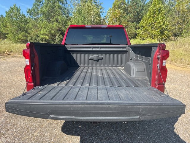 Used 2022 Chevrolet Silverado 1500 LT Trail Boss w/ Bed Protection Package image 10