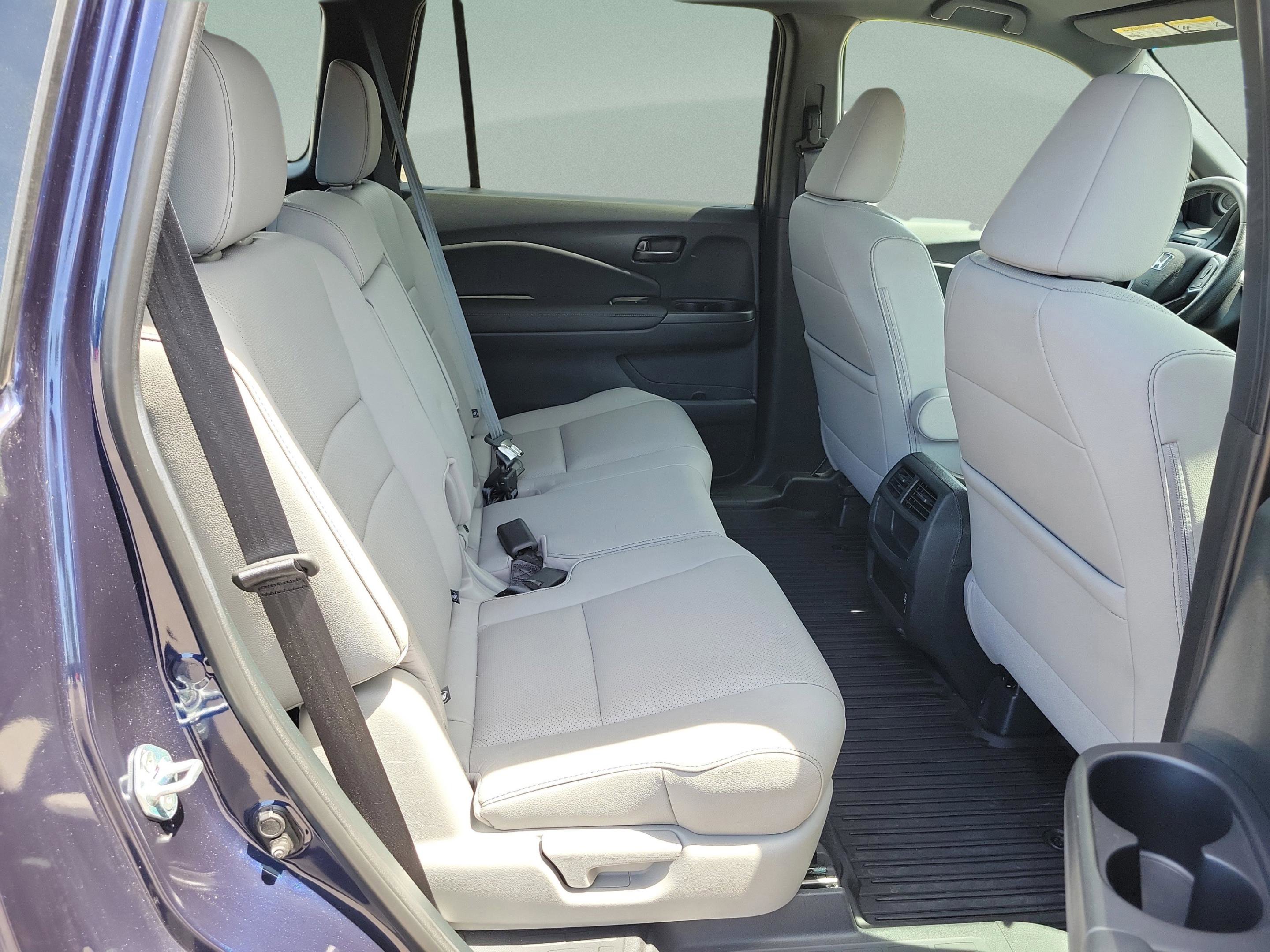 Used 2023 Honda Passport EX-L image 10