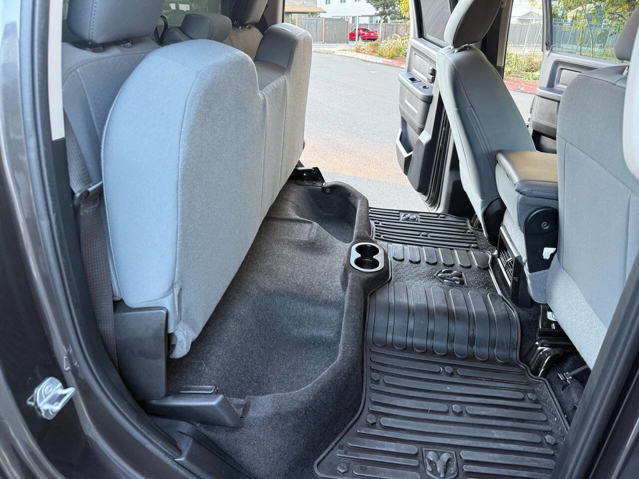 Used 2017 RAM 2500 Tradesman w/ Chrome Appearance Group image 10