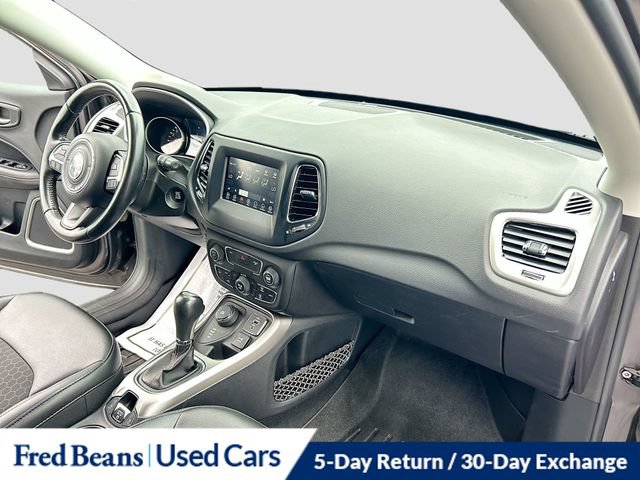 Used 2019 Jeep Compass Latitude w/ Popular Equipment Group AWD/4WD image 35