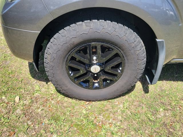 Used 2016 Nissan Frontier SV RWD image 5