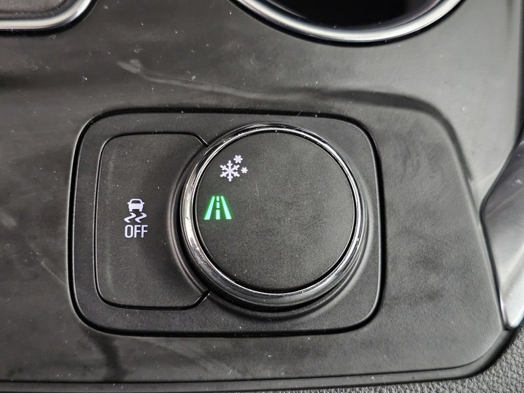 Used 2019 Chevrolet Traverse LT FWD image 23