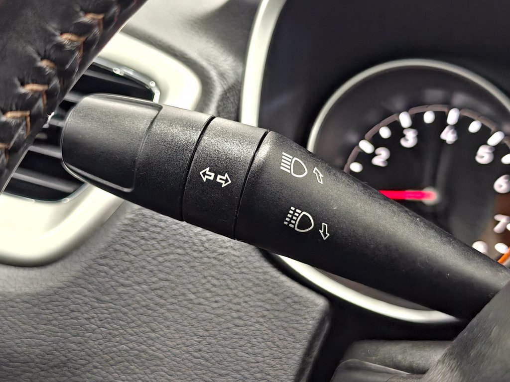 Used 2019 Jeep Compass Latitude AWD/4WD image 40