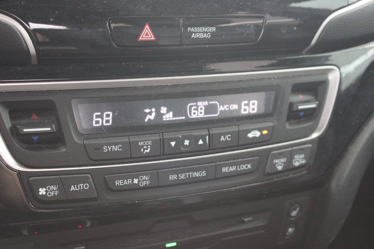 Used 2021 Honda Pilot Black Edition image 16
