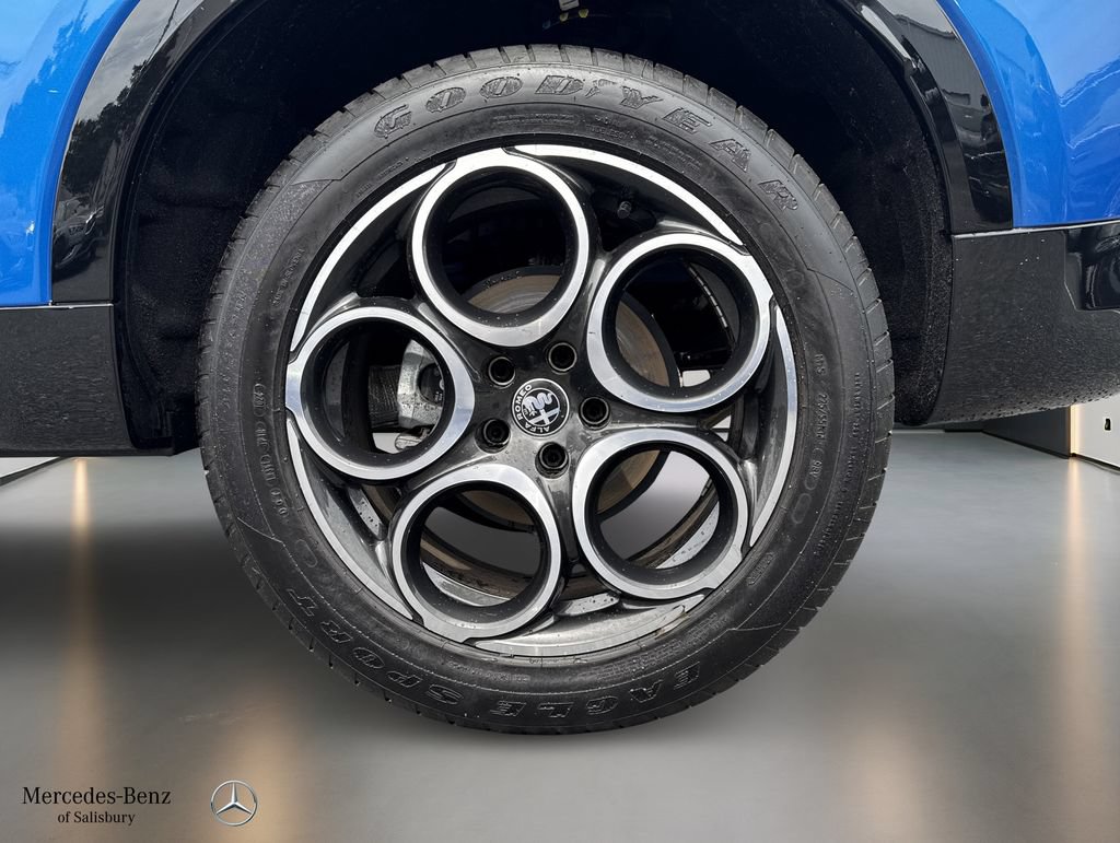 Used 2025 Alfa Romeo Tonale AWD/4WD image 18