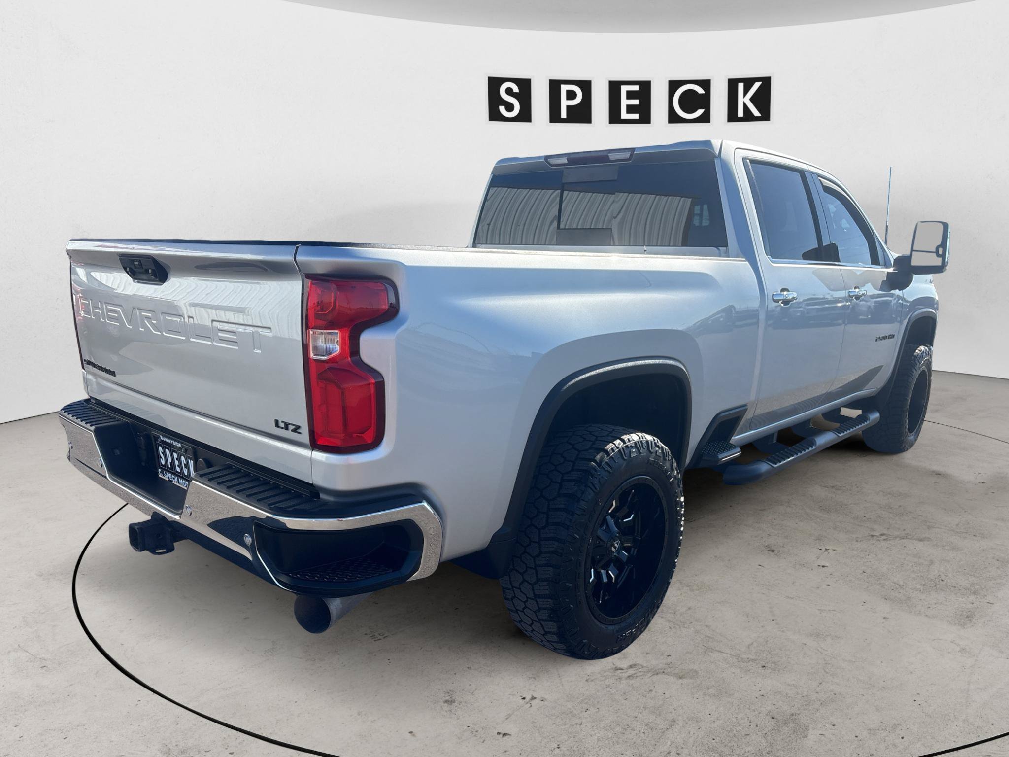 Used 2020 Chevrolet Silverado 2500 LTZ w/ LTZ Plus Package AWD/4WD image 5