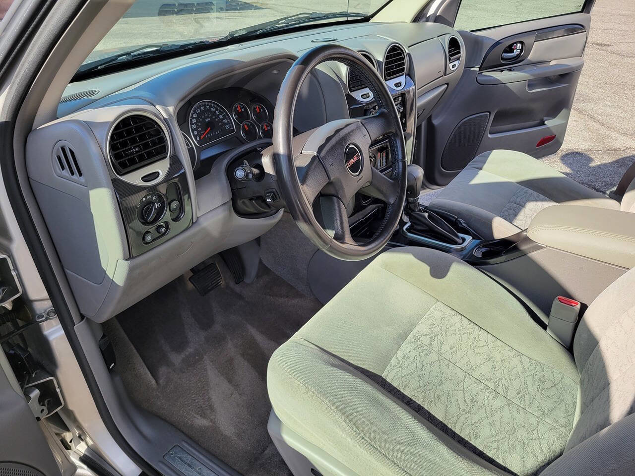 Used 2006 GMC Envoy SLE w/ Sle Preferred Equipment Group image 14