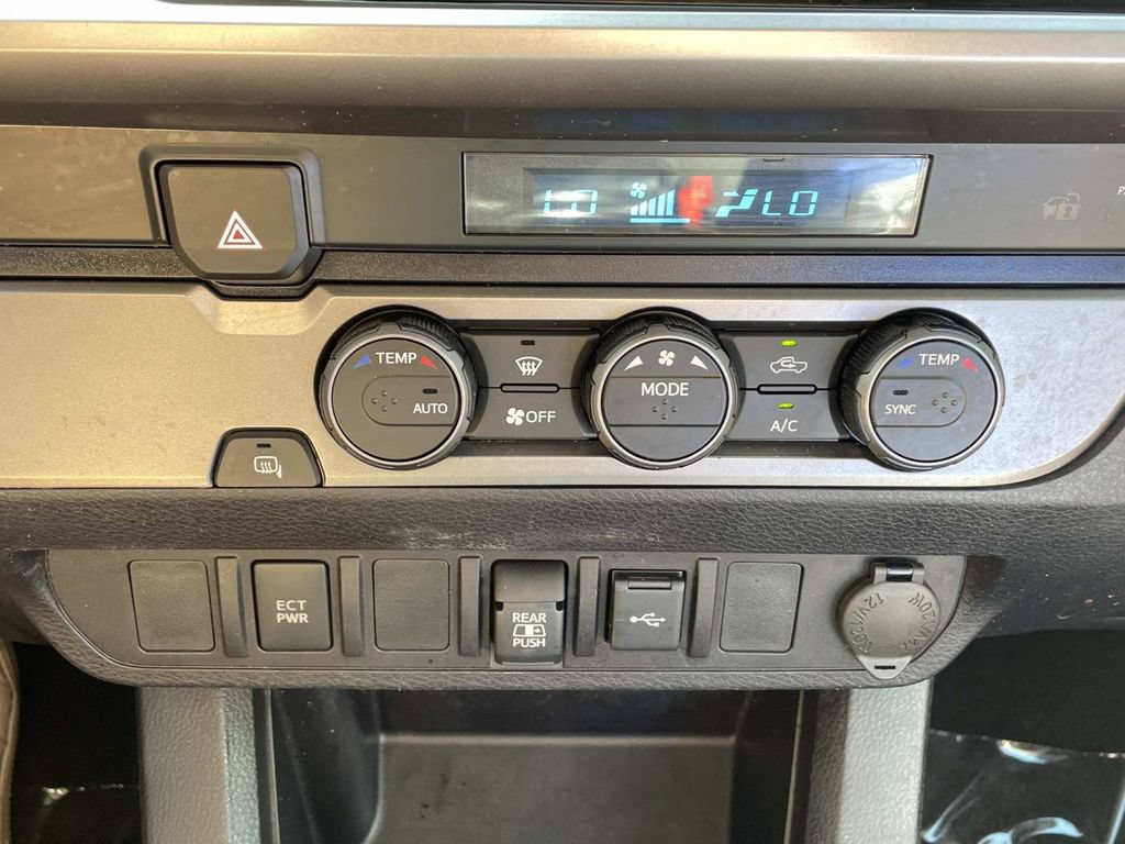 Used 2021 Toyota Tacoma SR5 RWD image 38
