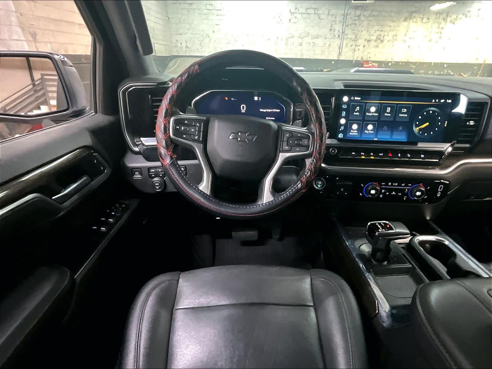 Used 2022 Chevrolet Silverado 1500 LT Trail Boss w/ Convenience Package II AWD/4WD image 8