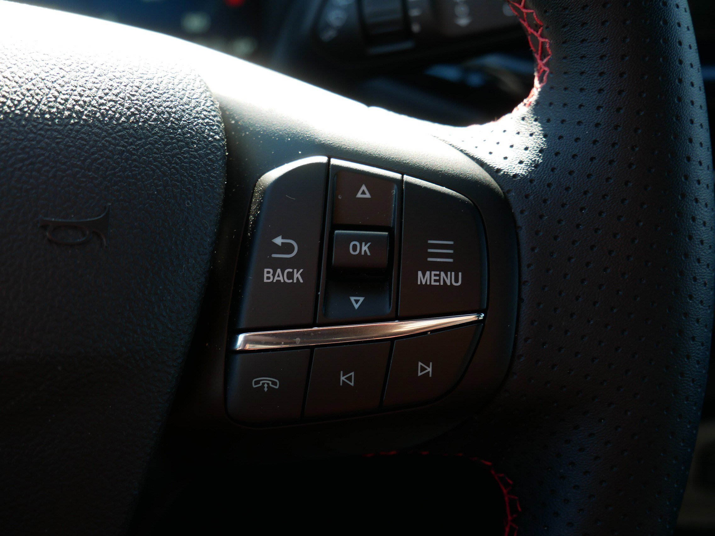 Used 2025 Ford Escape ST-Line Select w/ Tech Pack #2 image 29