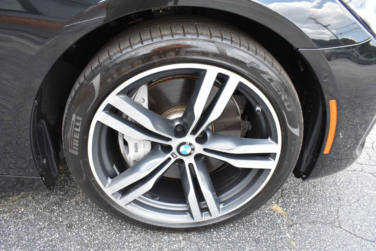 Used 2019 BMW 750i w/ Executive Package RWD image 35