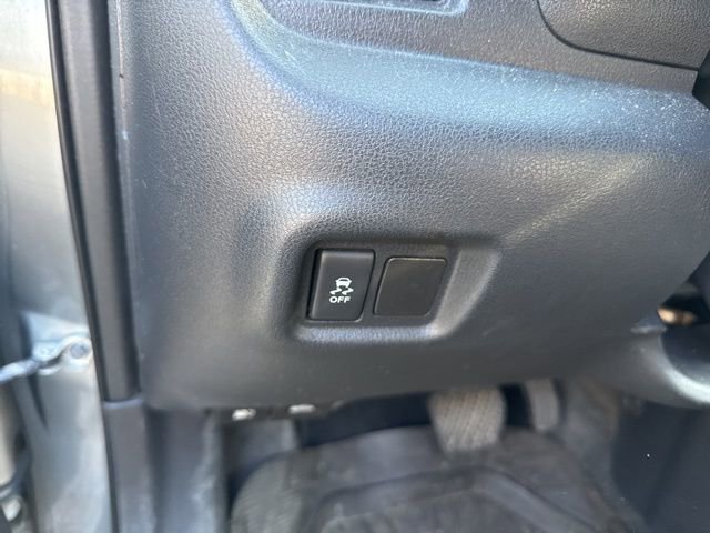 Used 2015 Nissan Versa Note SV image 19