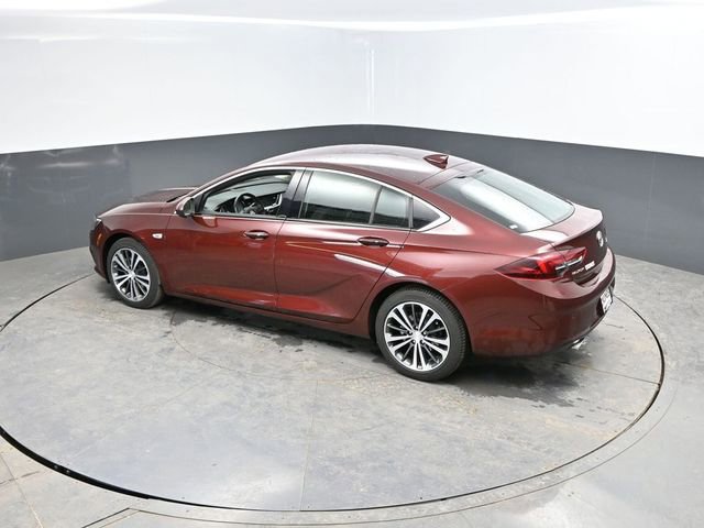 Used 2018 Buick Regal Essence w/ Driver Confidence Package #1 image 37