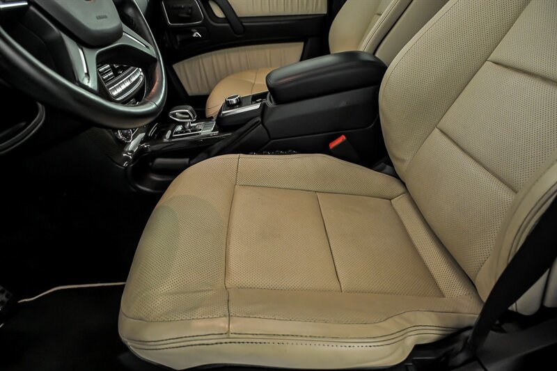 Used 2014 Mercedes-Benz G 63 AMG 4MATIC image 16