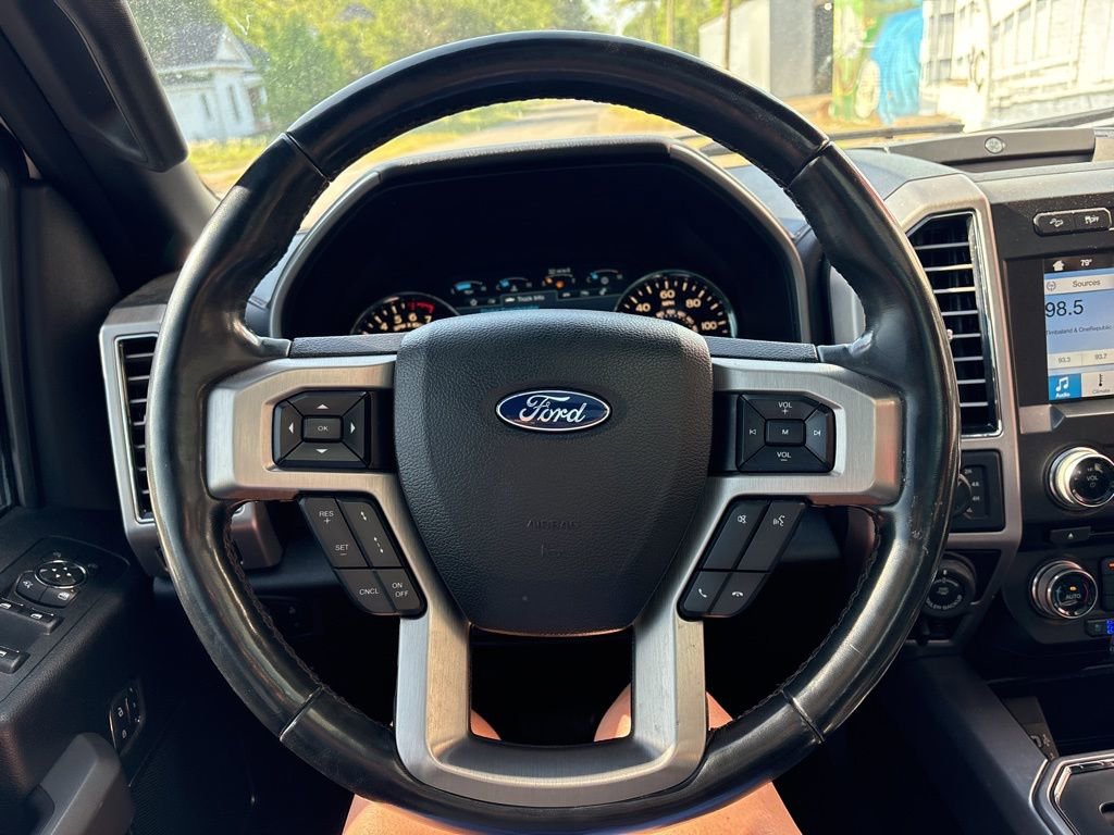 Used 2018 Ford F150 Platinum w/ Equipment Group 701A Luxury AWD/4WD image 16