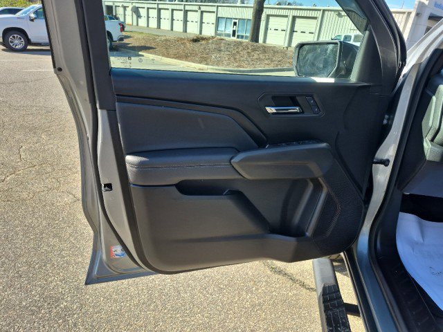 Used 2024 Chevrolet Colorado LT w/ LT Convenience Package II image 16