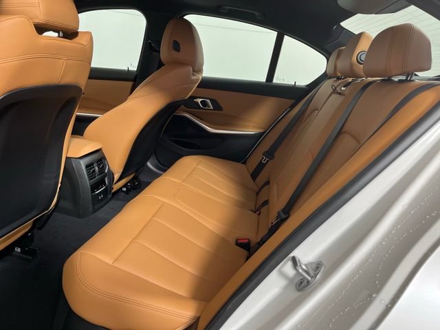 New 2026 BMW 330i xDrive Sedan w/ Premium Package AWD/4WD image 15