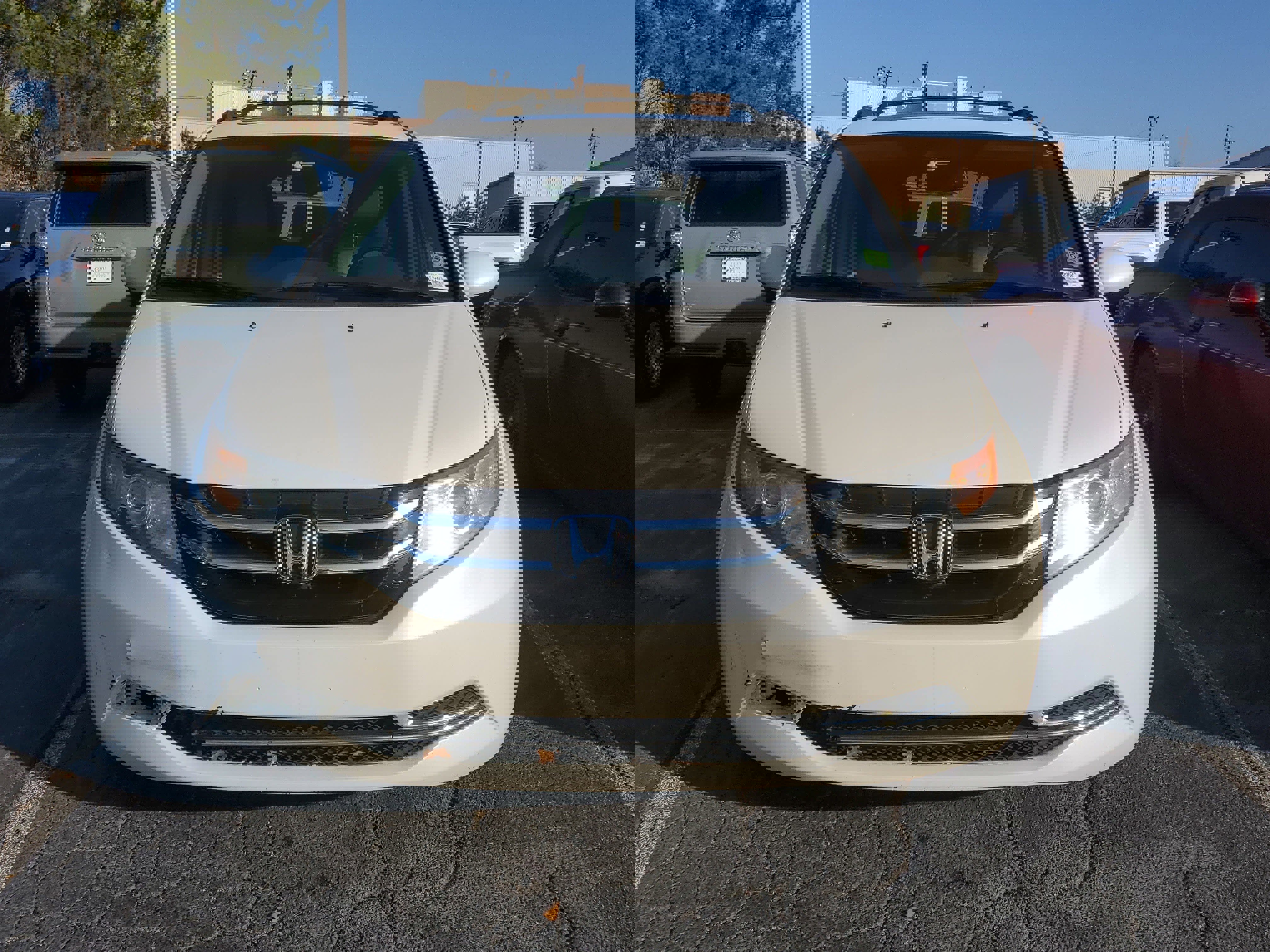 Used 2015 Honda Odyssey EX-L image 2