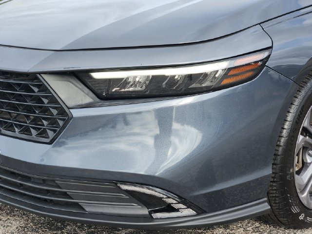 Used 2023 Honda Accord EX image 7