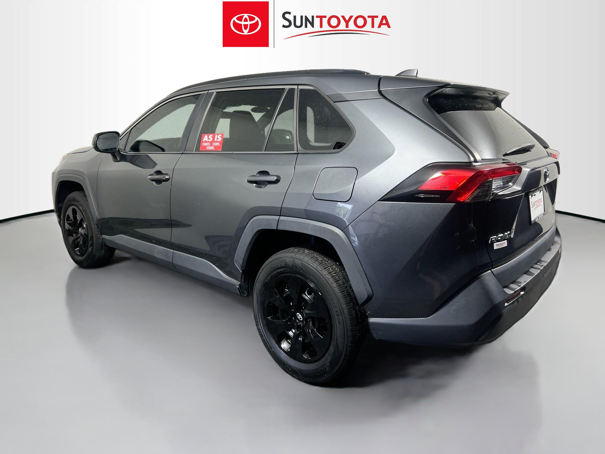 Used 2021 Toyota RAV4 LE FWD image 6