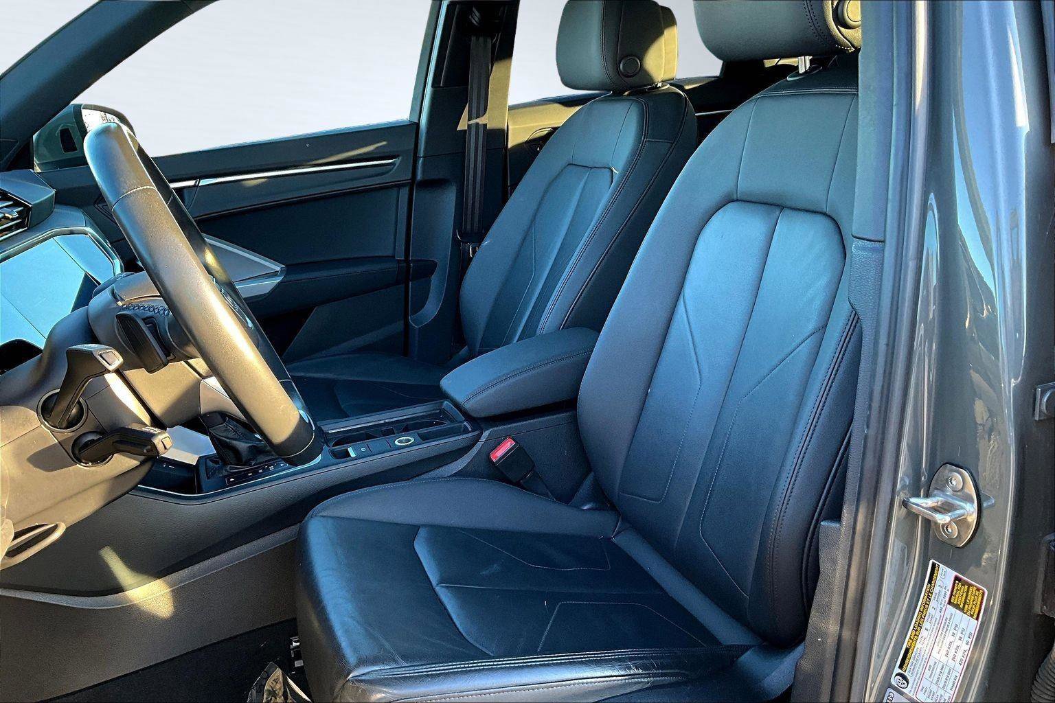 Used 2023 Audi Q3 2.0T Premium image 14