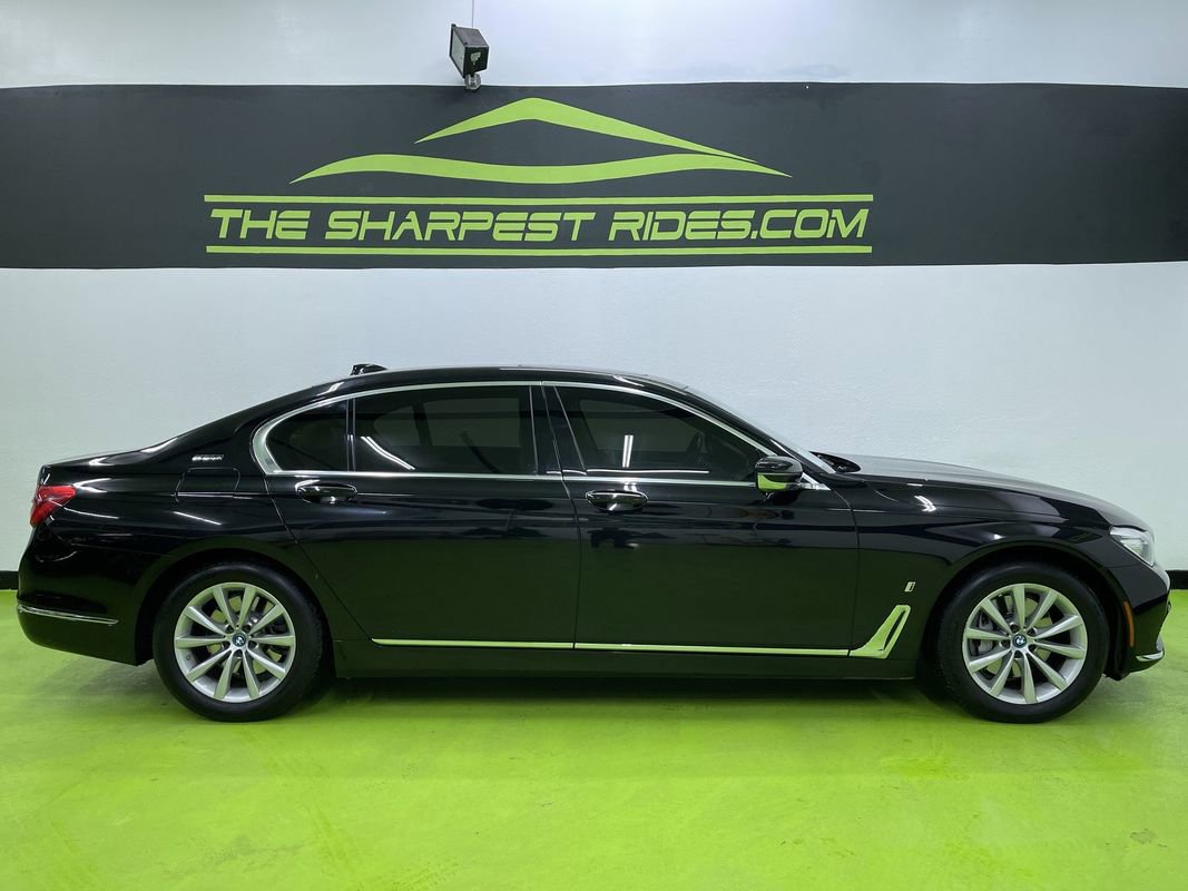 Used 2018 BMW 740e xDrive image 11