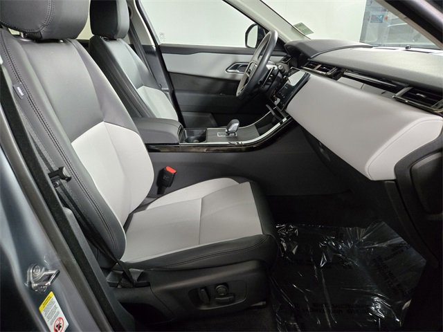 Used 2025 Land Rover Range Rover Velar Dynamic SE image 23