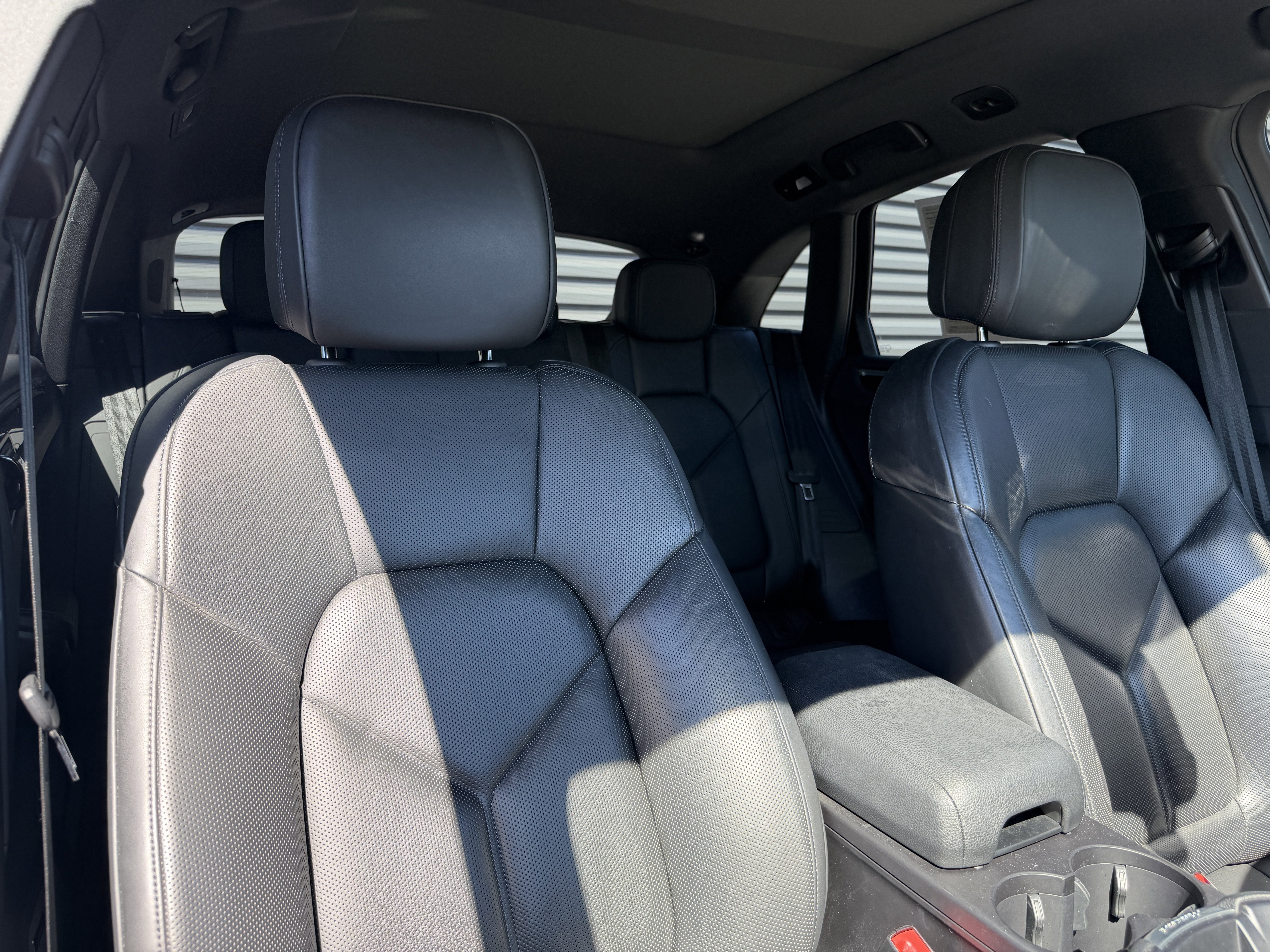 Certified 2022 Porsche Macan image 20