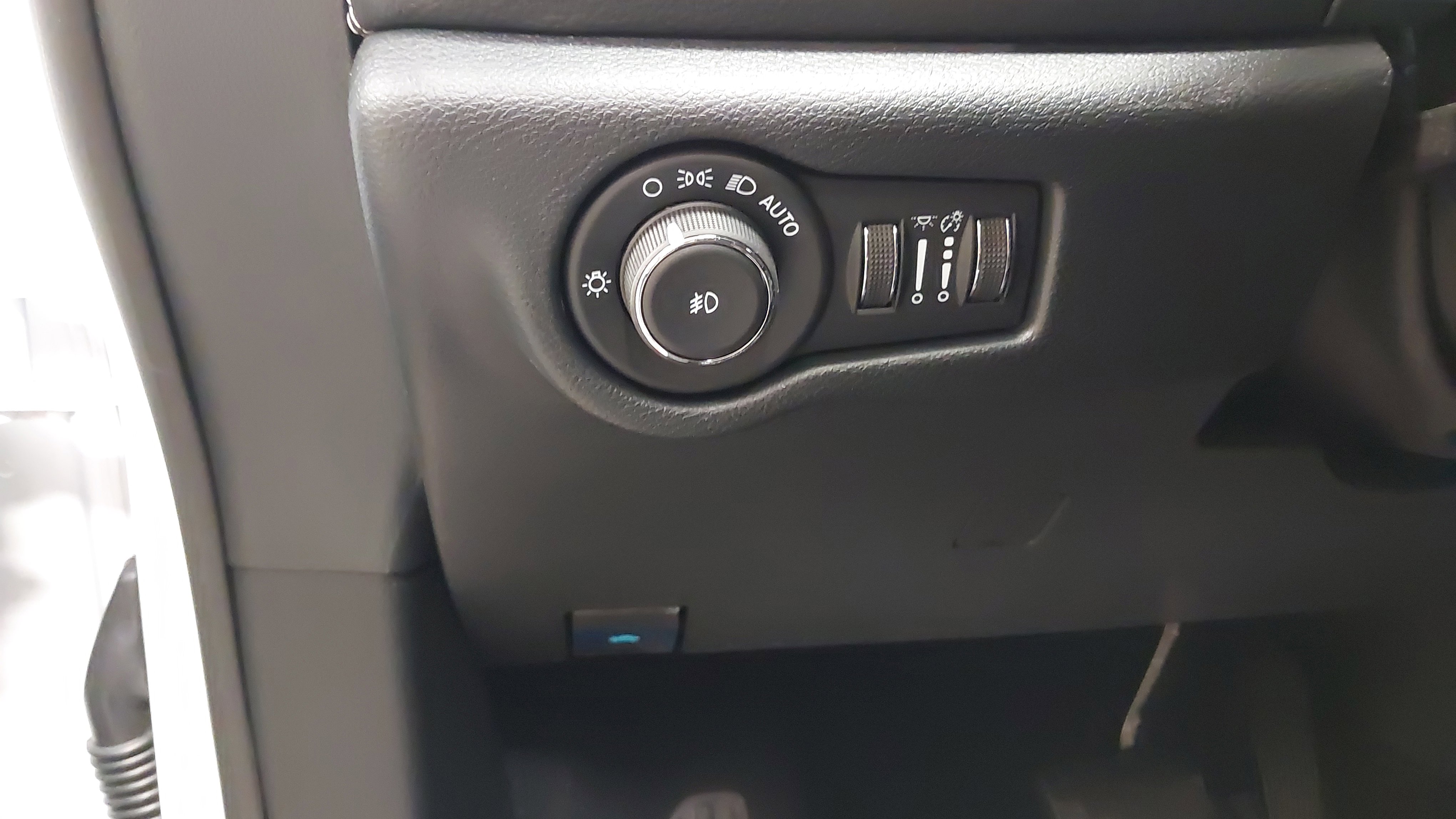 New 2026 Chrysler Pacifica Select image 23