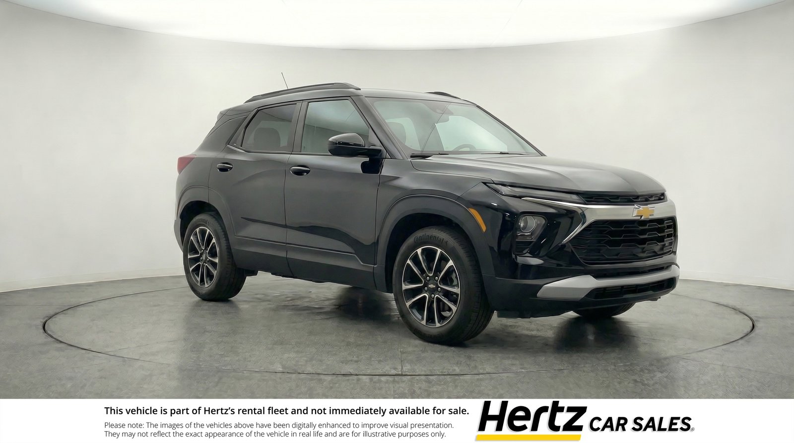 Used 2025 Chevrolet TrailBlazer LT FWD image 1