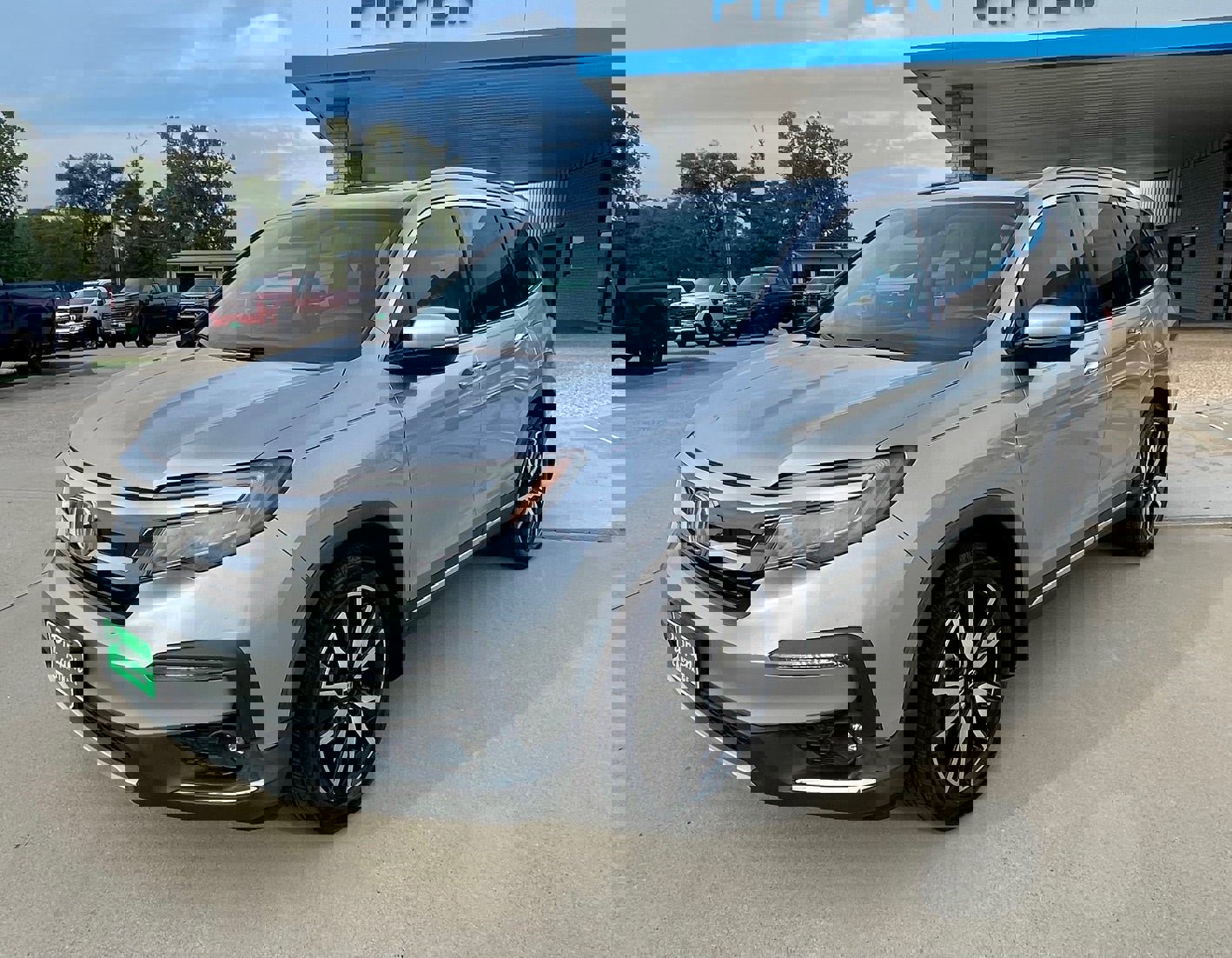 Used 2020 Honda Pilot Touring image 5