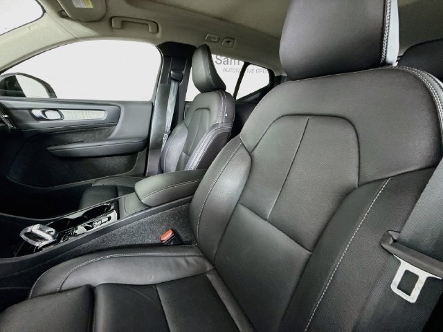 Used 2026 Volvo XC40 B5 Plus AWD/4WD image 21