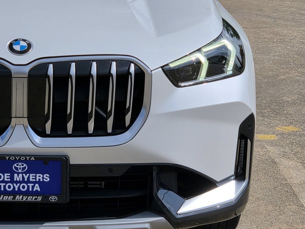 Used 2025 BMW X1 xDrive28i AWD/4WD image 4