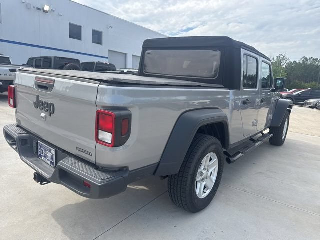 Used 2020 Jeep Gladiator Sport w/ Quick Order Package 24S AWD/4WD image 13