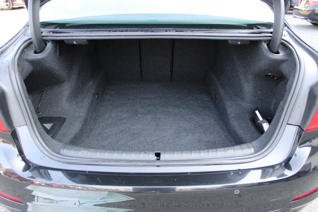 Used 2018 BMW 540i RWD image 12
