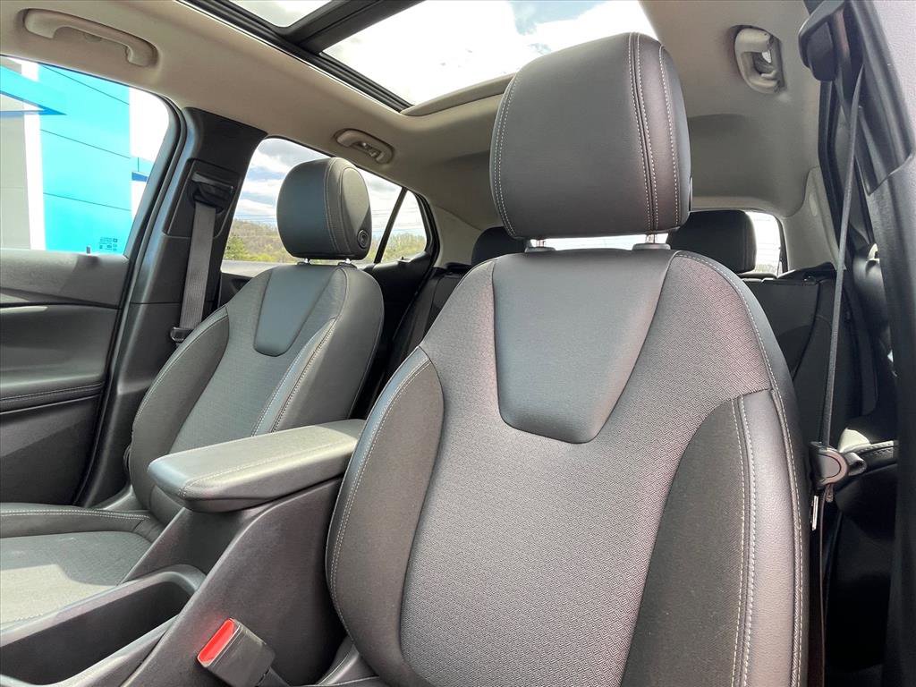 Used 2022 Buick Encore GX Select w/ Experience Buick Package image 22
