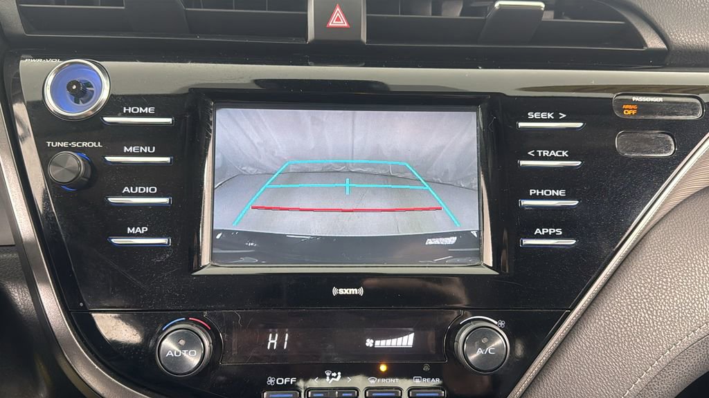 Used 2020 Toyota Camry SE image 23