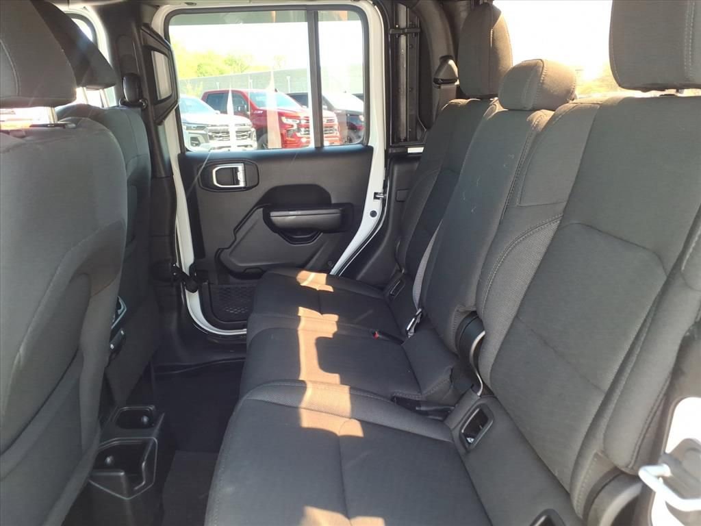 Used 2020 Jeep Gladiator Sport w/ Quick Order Package 24S image 16