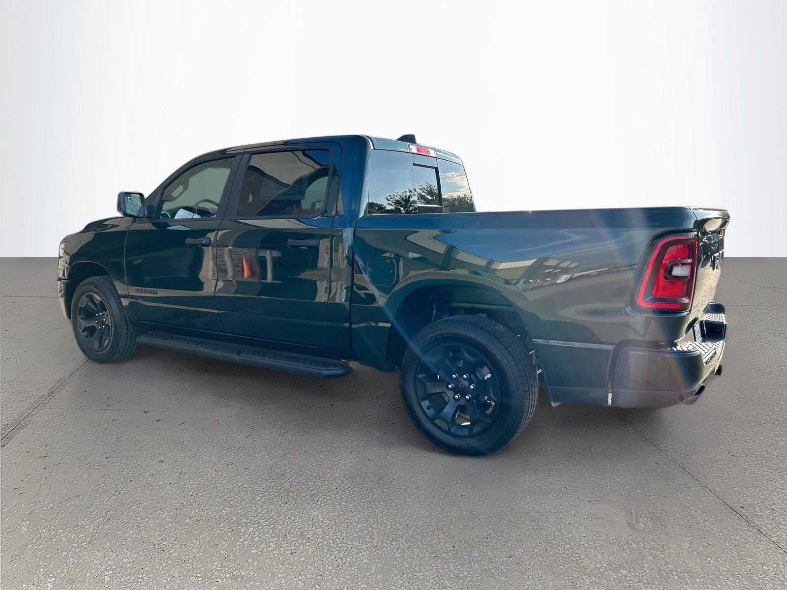 New 2026 RAM 1500 Express AWD/4WD image 6