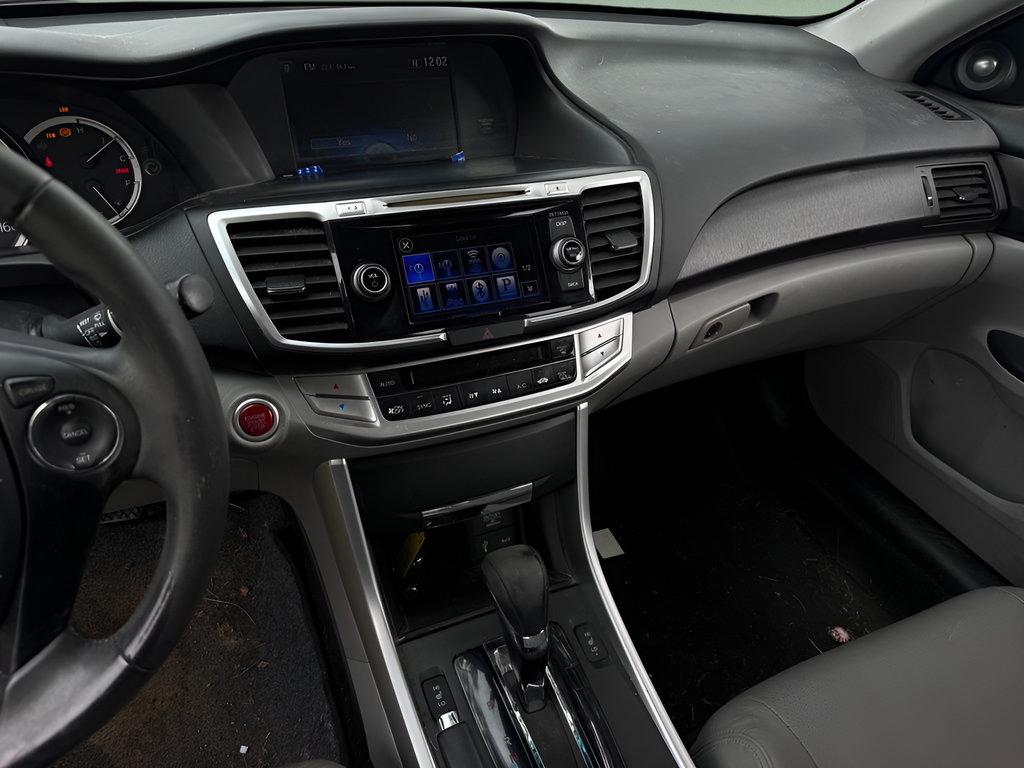 Used 2015 Honda Accord EX-L image 26