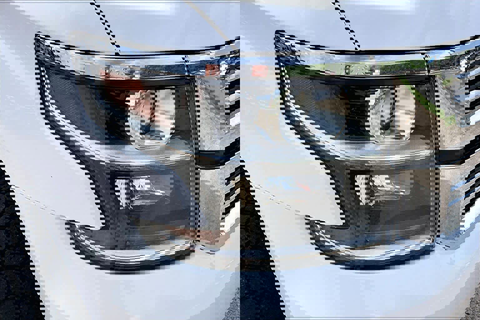 Used 2015 Chevrolet Tahoe LTZ AWD/4WD image 28