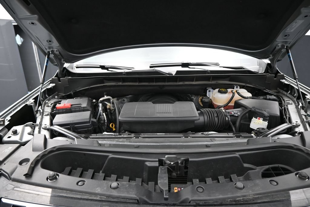 Used 2025 GMC Yukon XL Denali AWD/4WD image 30