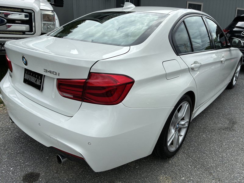 Used 2018 BMW 340i Sedan w/ Premium Package RWD image 3