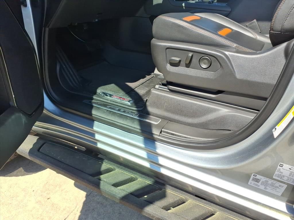 Used 2024 GMC Sierra 3500 AT4 w/ AT4 Premium Plus Package image 18