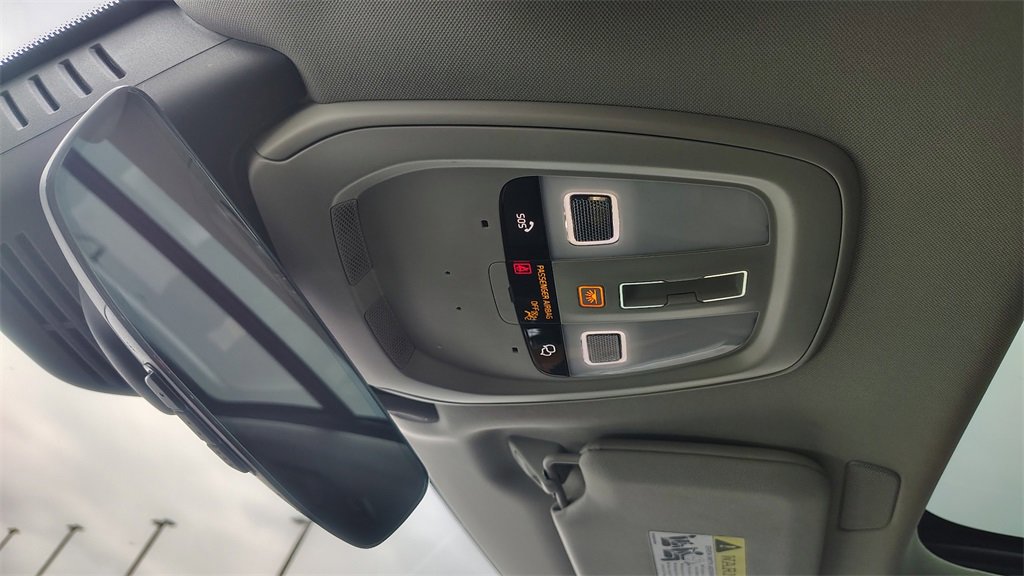 Certified 2024 Volvo XC90 T8 Plus image 24