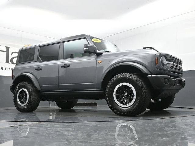 Used 2023 Ford Bronco Badlands AWD/4WD image 2